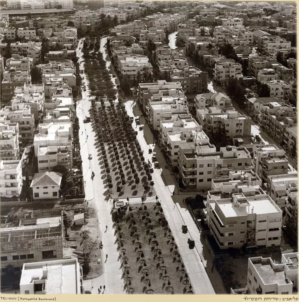 Rothschild Boulevard in Palestine from 1937 until 1938