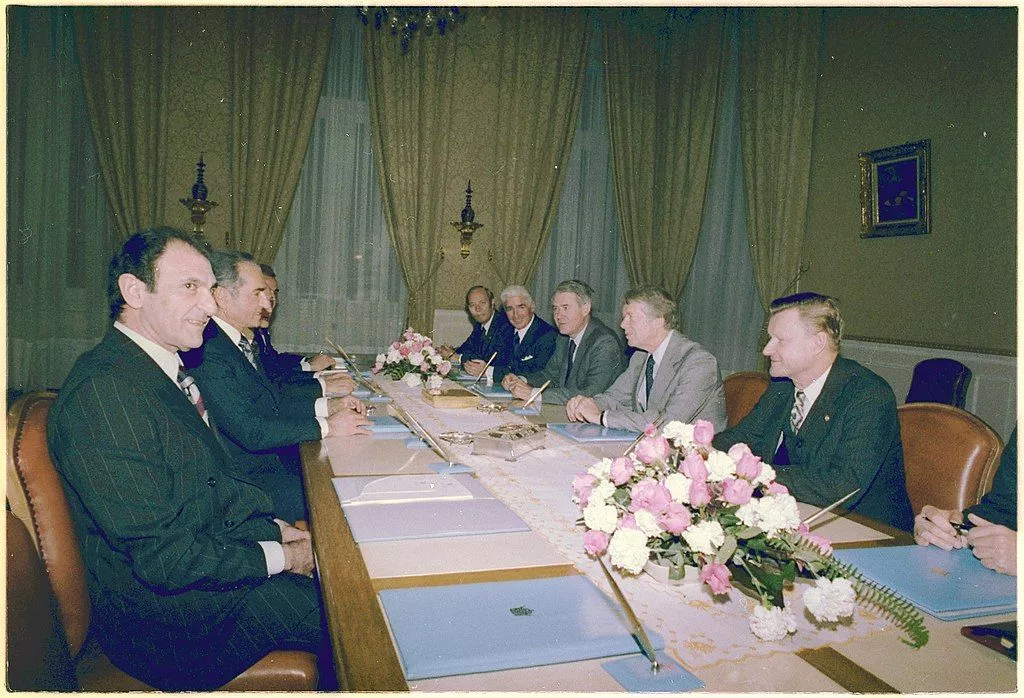 The Iranian Shah meeting with Alfred Atherton, William Sullivan, Cyrus Vance, President Carter, and Zbigniew Brzezinski 31 December 1977