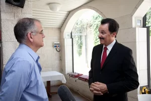 Michael Evans interviewing Playwright and Physician, Iddo Netanyahu, who is the brother of Israeli Prime Minister, Benjamin Netanyahu