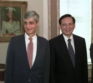 Secretary of the Treasury Robert Rubin meets with Chinese Foreign Minister Tang Jiaxuan in Washington on Sept. 28.