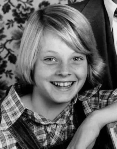 Publicity photo of child actress Jodie Foster promoting her role on the 1974 television series Paper Moon